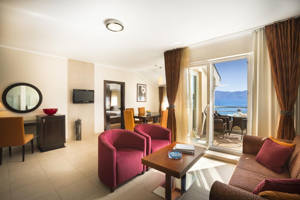 Valamar Atrium Residence Baška Exterior foto