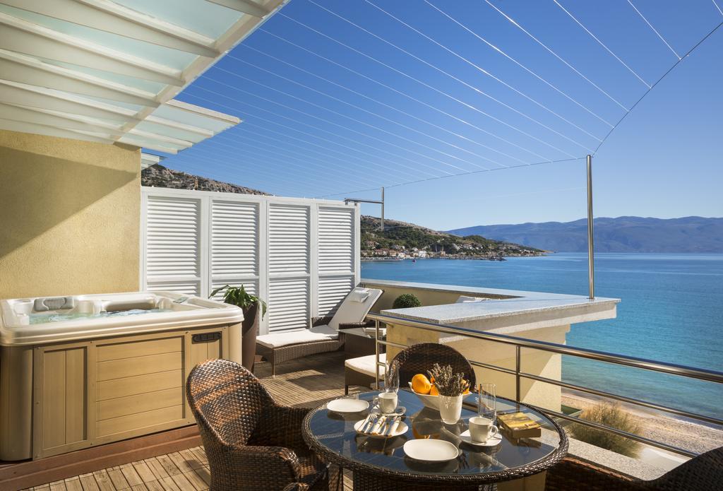 Valamar Atrium Residence Baška Exterior foto