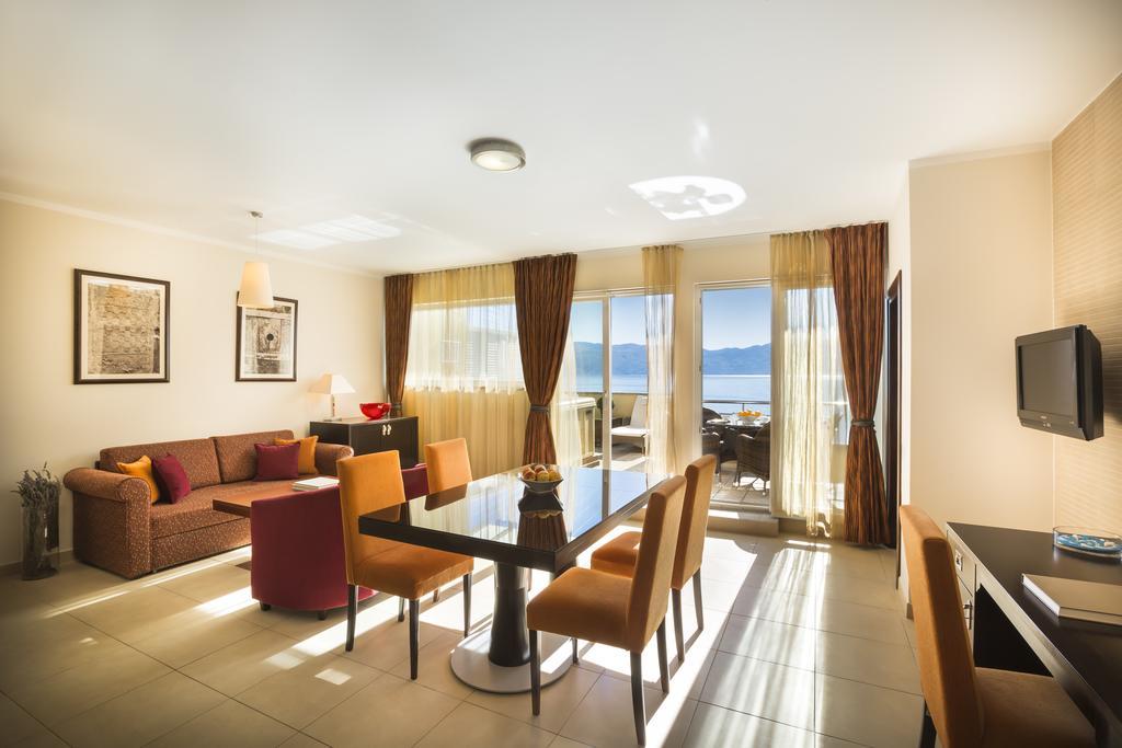 Valamar Atrium Residence Baška Exterior foto