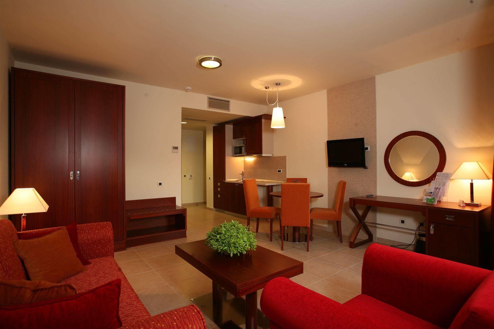 Valamar Atrium Residence Baška Exterior foto